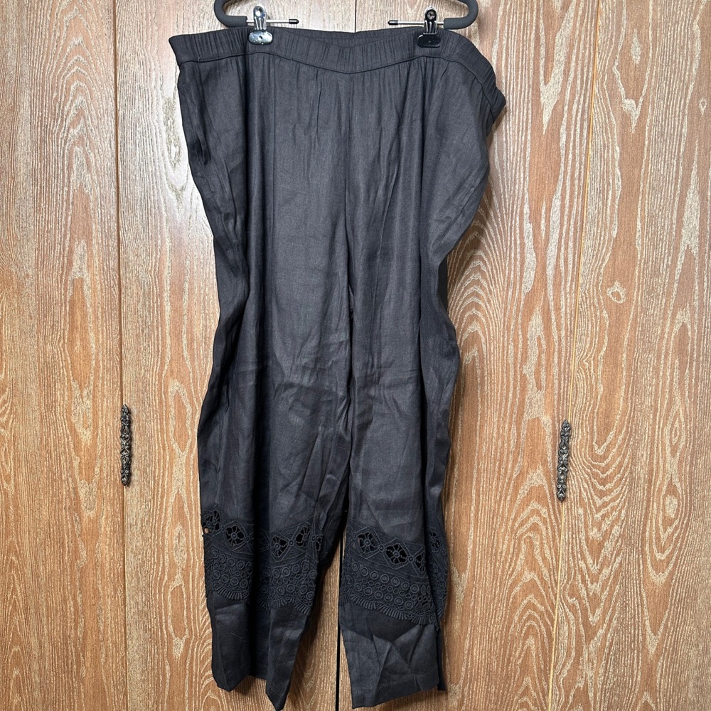 Susan Graver Black Linen Blend Crochet Lace Trim Crop Pants Plus Size 26W Relax